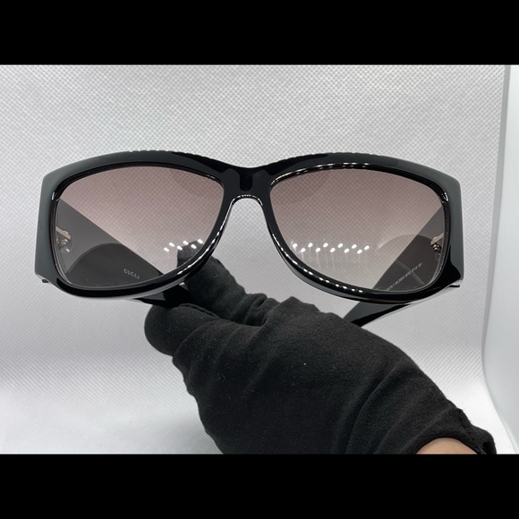 GUCCI Sunglass - Picture 12 of 16